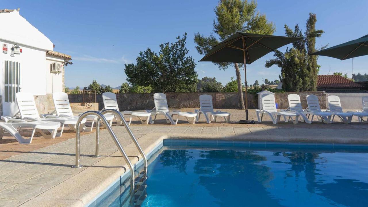 Villa Las Tres Hermanas Albarreal De Tajo By Toledo Ap Exterior photo